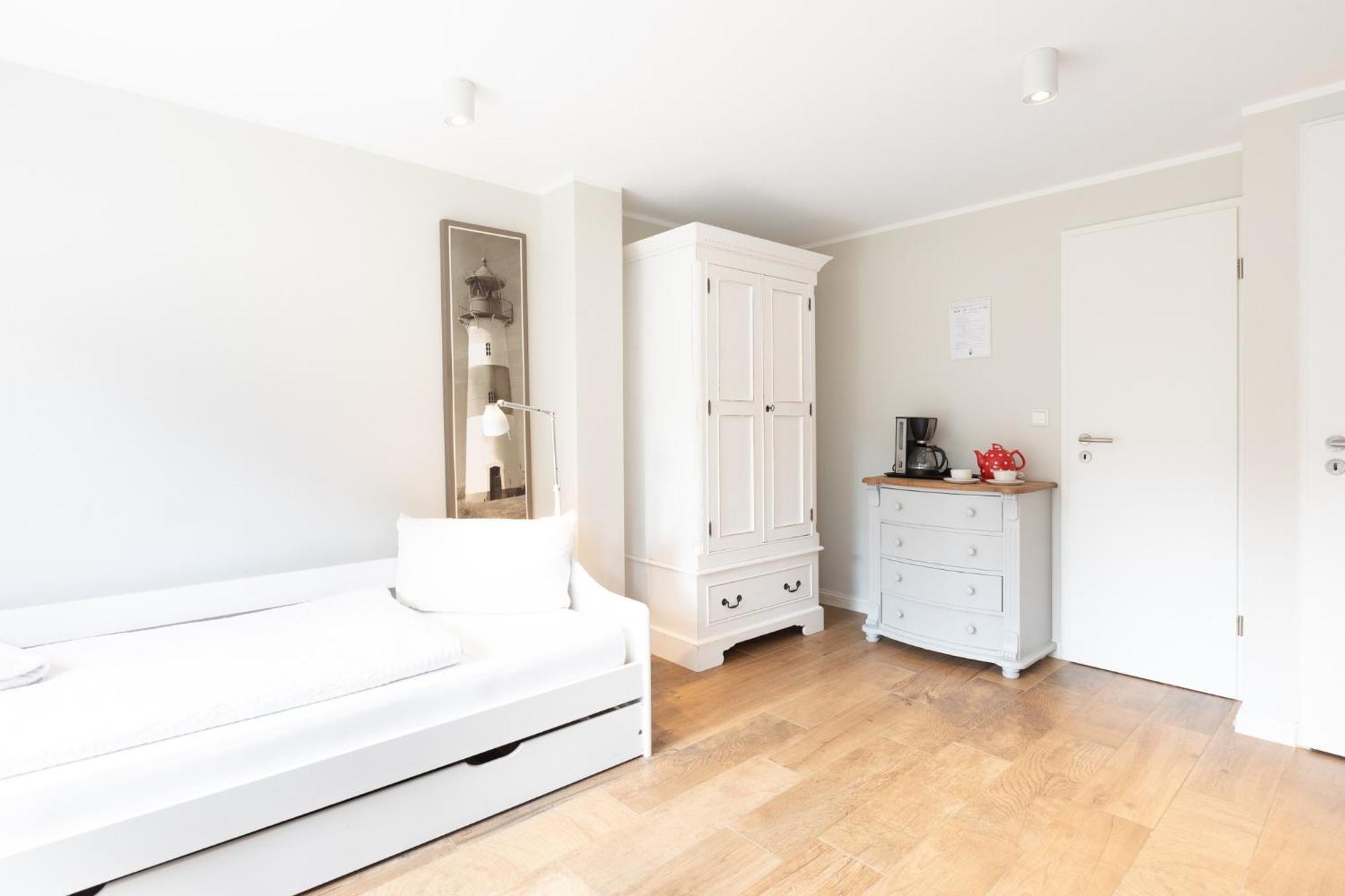 Haus Delft Argyra Apartment Джуист Екстериор снимка